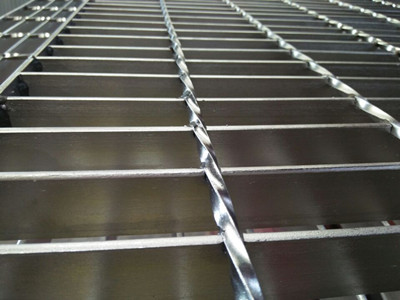 江蘇不銹鋼鋼格板(麻花鋼) 江蘇不銹鋼鋼格板(麻花鋼)